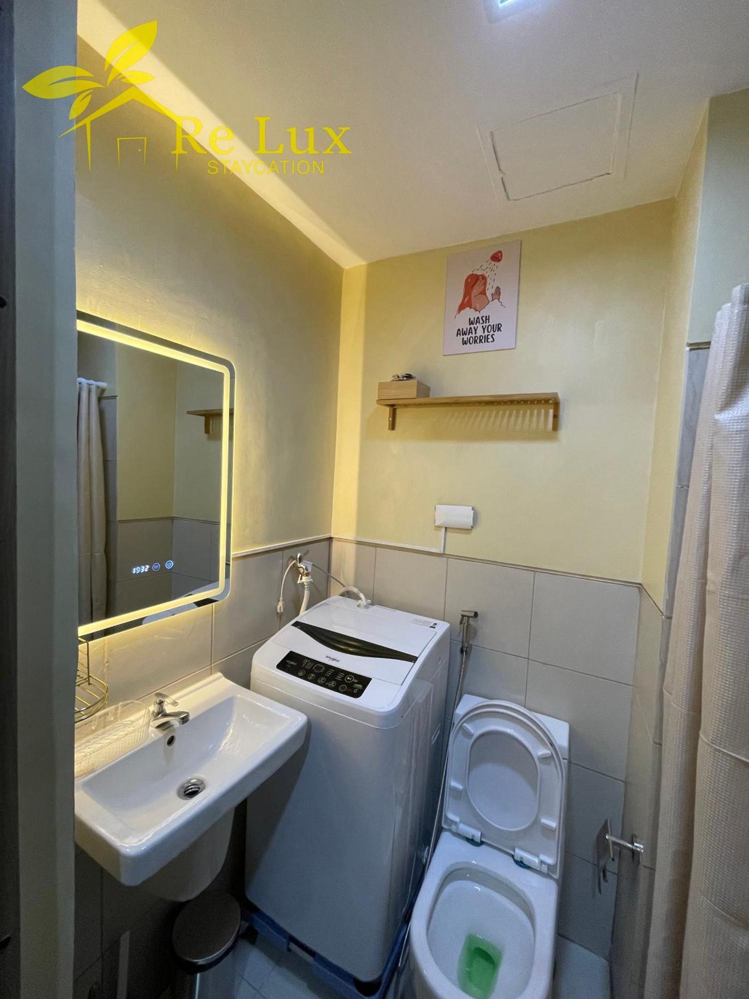 Apartment Re Lux Staycation, Near Naia